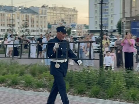 В центре Саранска появились керосиновые фонари, стилизованные под конец XVIII – начало XIX века. Инициатор и разработчик проекта — Научно-исследовательский институт источников света имени Лодыгина.